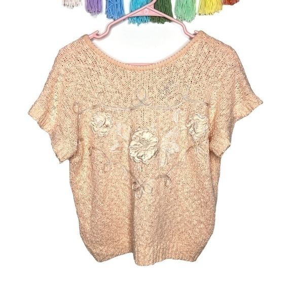 Vintage Yarn Works Pastel Peach Yarn Works Short Sleeve Floral Detailed Sweater - Picture 1 of 14